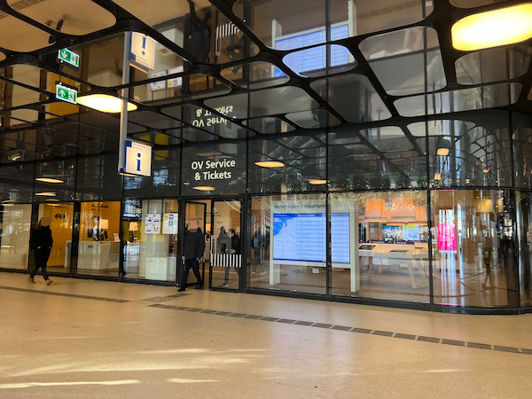 アムステルダム中央駅インフォメーションセンター