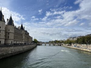 ロンドンパリ移動手段