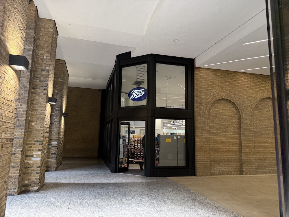 ヘイズ・ガレリア